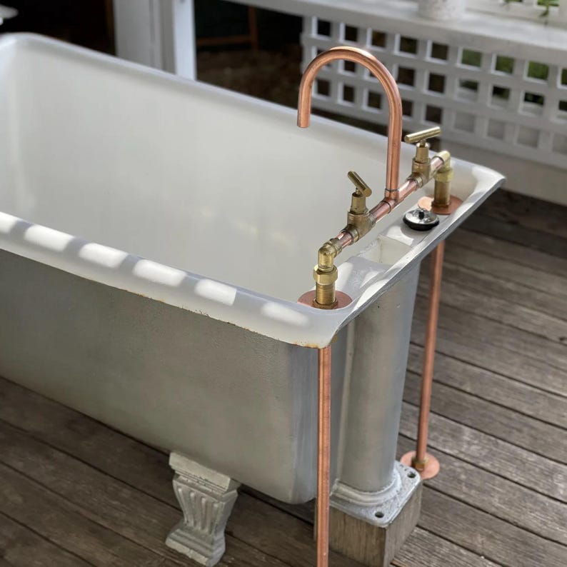 Double handle copper mixer tap for bathroom and kitchen

