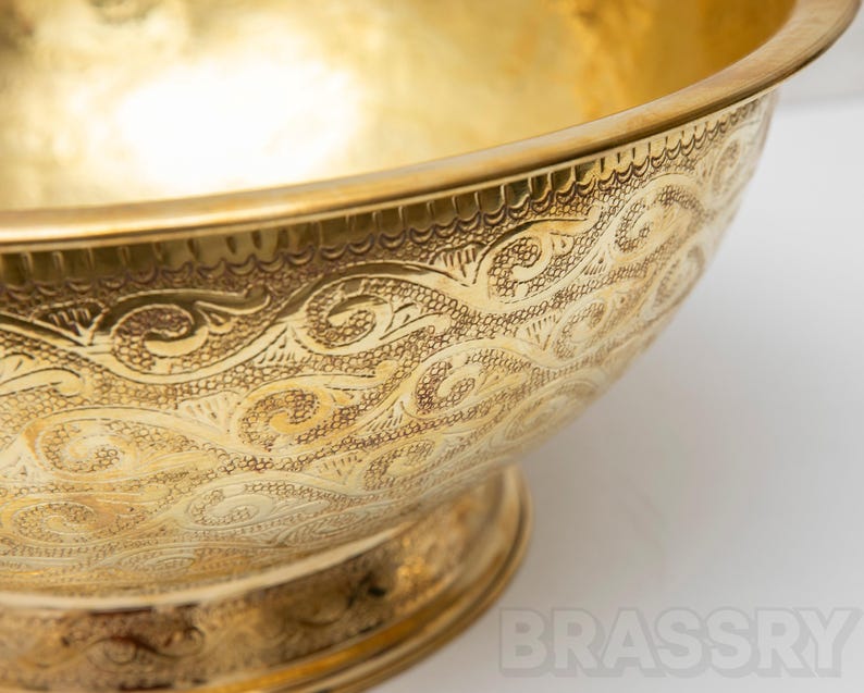 Handcrafted Hammered Brass Bowl Sink – Unlacquered Vessel Sink with Moroccan Engraving – Luxury Bathroom Vanity Basin
