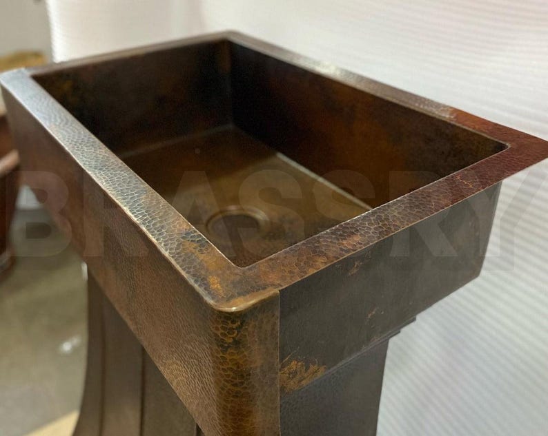 Handmade Hammered Copper Pedestal Sink – Moroccan Antique Farmhouse Apron-Front Basin – Rustic Kitchen Sink in Unlacquered Brass
