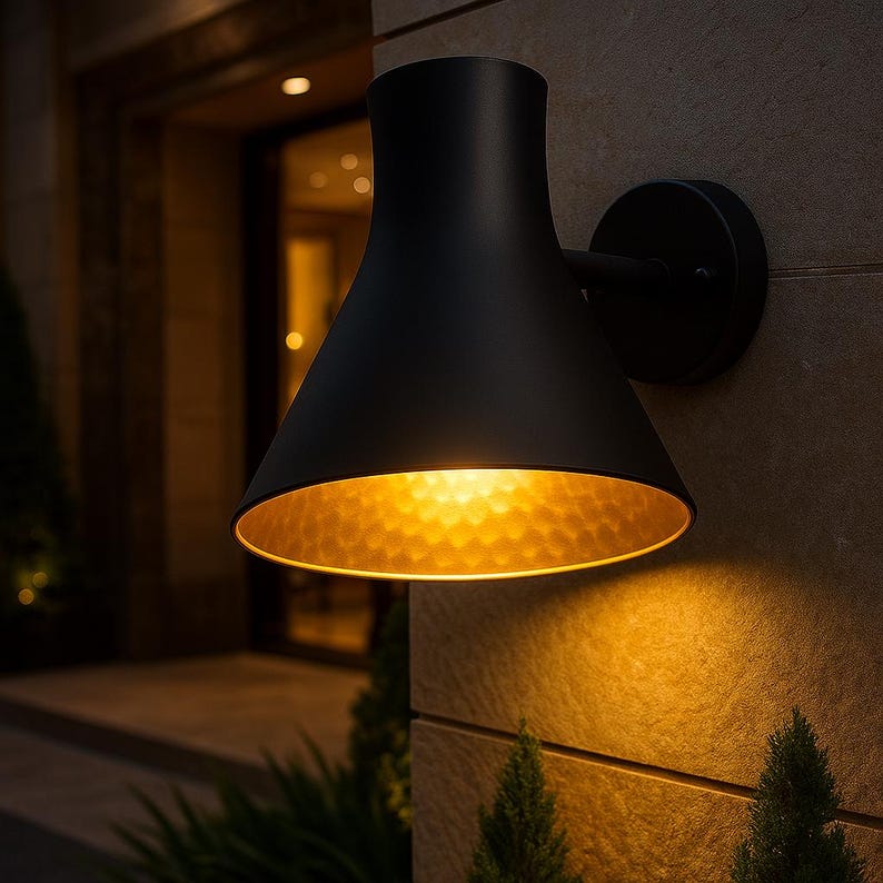 Outdoor black wall lamp for modern villa lighting – brass interior wall sconce for patio or porch

