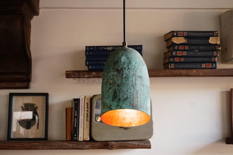 Small Moroccan hammered copper pendant light, handcrafted in aged finish, perfect for cozy nooks, hallways, cafés, and rustic interiors

Small Moroccan hammered copper pendant light, handcrafted in aged finish, perfect for cozy nooks, hallways, cafés, and rustic interiors

