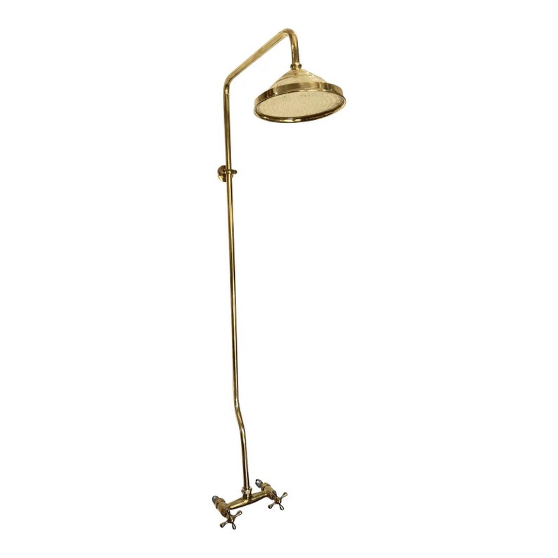 Wide spray rainfall showerhead made from solid brass

